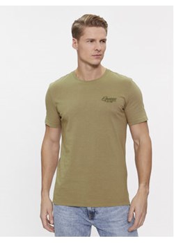 Guess T-Shirt M4RI49 KBL31 Beżowy Slim Fit ze sklepu MODIVO w kategorii T-shirty męskie - zdjęcie 171529377