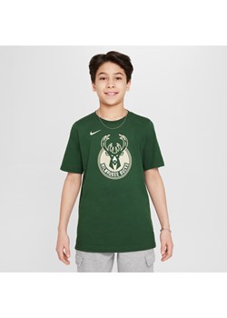 T-shirt z logo dla dużych dzieci (chłopców) Nike NBA Milwaukee Bucks Essential - Zieleń ze sklepu Nike poland w kategorii T-shirty chłopięce - zdjęcie 171537085