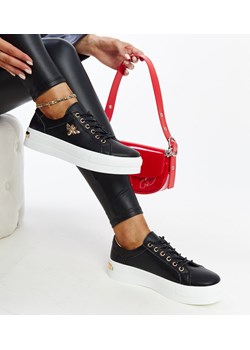 Czarne skórzane sneakersy na grubej podeszwie Mikka ze sklepu gemre w kategorii Trampki damskie - zdjęcie 171541319