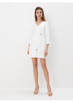 Mohito - Kopertowa sukienka mini - biały ze sklepu Mohito w kategorii Sukienki - zdjęcie 171543315
