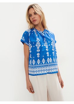Mohito - Bawełniana niebieska bluzka we wzory - niebieski ze sklepu Mohito w kategorii Bluzki damskie - zdjęcie 171543345