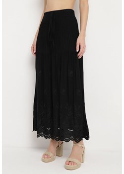 Czarna Bawełniana Spódnica Rozkloszowana Ozdobiona Haftem Folea ze sklepu Born2be Odzież w kategorii Spódnice - zdjęcie 171545769