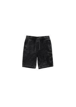Cropp - Czarne jeansowe szorty tie-dye - czarny ze sklepu Cropp w kategorii Spodenki męskie - zdjęcie 171546735