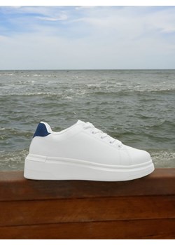 Sinsay - Sneakersy - biały ze sklepu Sinsay w kategorii Trampki damskie - zdjęcie 171551997
