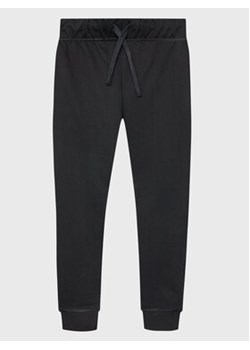 United Colors Of Benetton Spodnie dresowe 3BC1CF02M Czarny Regular Fit ze sklepu MODIVO w kategorii Spodnie chłopięce - zdjęcie 171557019