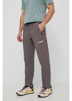 adidas TERREX spodnie outdoorowe Liteflex kolor szary IQ3511 ze sklepu ANSWEAR.com w kategorii Spodnie męskie - zdjęcie 171558819