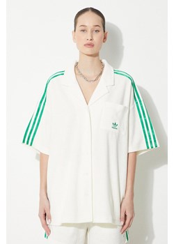 adidas Originals koszula Resort Shirt damska kolor beżowy relaxed z kołnierzykiem klasycznym JH0614 ze sklepu PRM w kategorii Koszule damskie - zdjęcie 171559989