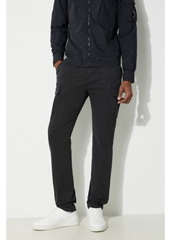 Napapijri spodnie M-Yasuni Sl męskie kolor czarny w fasonie cargo NP0A4H1G0411 ze sklepu PRM w kategorii Spodnie męskie - zdjęcie 171560345