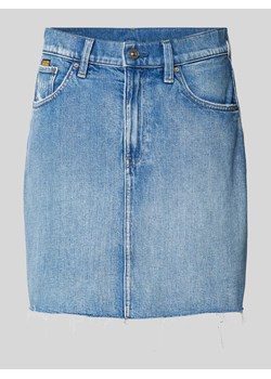 Spódnica jeansowa z efektem znoszenia model 'Victoria’ ze sklepu Peek&Cloppenburg  w kategorii Spódnice - zdjęcie 171560957