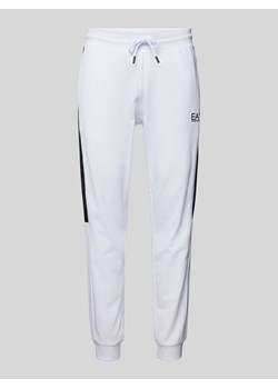 Spodnie dresowe z elastycznym pasem model ‘PANTALONI’ ze sklepu Peek&Cloppenburg  w kategorii Spodnie męskie - zdjęcie 171561048