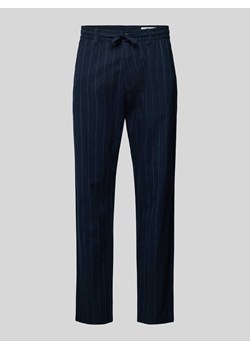 Spodnie materiałowe w paski ze sklepu Peek&Cloppenburg  w kategorii Spodnie męskie - zdjęcie 171561585