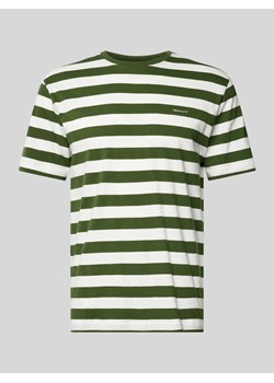 T-shirt ze wzorem w paski i wyhaftowanymi logo ze sklepu Peek&Cloppenburg  w kategorii T-shirty męskie - zdjęcie 171563935