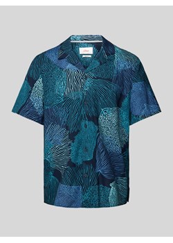 Koszula casualowa o kroju resort fit z nadrukiem z logo model ‘Big Coral’ ze sklepu Peek&Cloppenburg  w kategorii Koszule męskie - zdjęcie 171564166