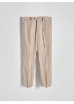 Reserved - Spodnie garniturowe z lnem - beżowy ze sklepu Reserved w kategorii Spodnie męskie - zdjęcie 171580105