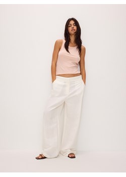 Reserved - Spodnie z lnu i wiskozy - biały ze sklepu Reserved w kategorii Spodnie damskie - zdjęcie 171580308