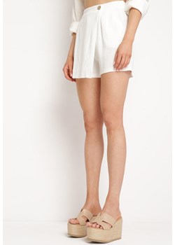 Białe Szorty Imitujące Spódniczkę Mini z Bawełny i Lnu Alaniela ze sklepu Born2be Odzież w kategorii Szorty - zdjęcie 171581579