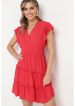 Czerwona Gładka Sukienka Mini Taliowana z Falbankami Wokół Ramion Zynnas ze sklepu Born2be Odzież w kategorii Sukienki - zdjęcie 171582799