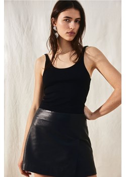 H & M - Top w prążki na ramiączkach - Czarny ze sklepu H&M w kategorii Bluzki damskie - zdjęcie 171583849