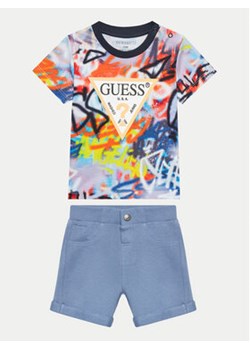 Guess Komplet t-shirt i spodenki I4GG12 K8HM3 Kolorowy Regular Fit ze sklepu MODIVO w kategorii Komplety niemowlęce - zdjęcie 171587015