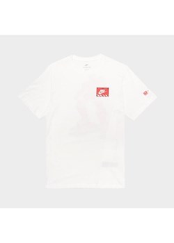 NIKE T-SHIRT AIR BOX RBT TEE WHT TEE ze sklepu JD Sports  w kategorii T-shirty męskie - zdjęcie 171589025