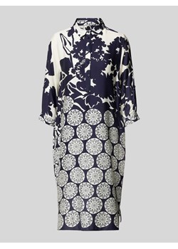 Sukienka o długości do kolan z nadrukiem na całej powierzchni ze sklepu Peek&Cloppenburg  w kategorii Sukienki - zdjęcie 171589435