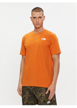 The North Face T-Shirt Redbox NF0A87NV Pomarańczowy Regular Fit ze sklepu MODIVO w kategorii T-shirty męskie - zdjęcie 171593917