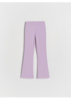 Reserved - Bawełniane spodnie flare - lawendowy ze sklepu Reserved w kategorii Spodnie dziewczęce - zdjęcie 171610535