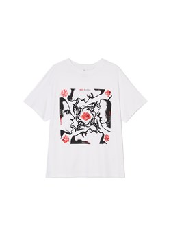 Cropp - Biały t-shirt Red Hot Chilli Peppers - biały ze sklepu Cropp w kategorii Bluzki damskie - zdjęcie 171688435