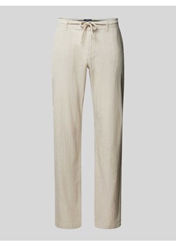 Spodnie lniane o kroju regular fit z wiązanym paskiem ze sklepu Peek&Cloppenburg  w kategorii Spodnie męskie - zdjęcie 171689467