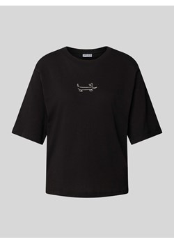 T-shirt o kroju oversized z wyhaftowanym motywem ze sklepu Peek&Cloppenburg  w kategorii Bluzki damskie - zdjęcie 171689727