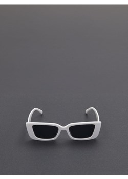 Sinsay - Okulary przeciwsłoneczne - biały ze sklepu Sinsay w kategorii Okulary przeciwsłoneczne damskie - zdjęcie 171693579