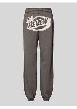 Spodnie dresowe z nadrukiem z logo ze sklepu Peek&Cloppenburg  w kategorii Spodnie damskie - zdjęcie 171703259