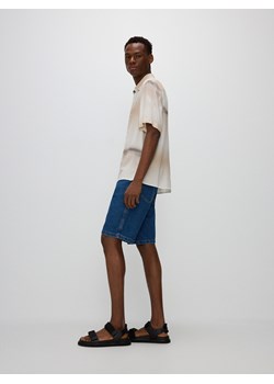 Reserved - Koszula relaxed fit - beżowy ze sklepu Reserved w kategorii Koszule męskie - zdjęcie 171711838