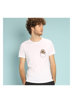 WOOOP Koszulka &quot;Pocket Sloth&quot; w kolorze białym ze sklepu Limango Polska w kategorii T-shirty męskie - zdjęcie 171716549