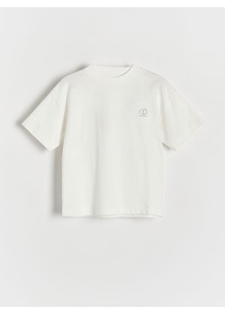 Reserved - T-shirt oversize z haftem - złamana biel ze sklepu Reserved w kategorii T-shirty chłopięce - zdjęcie 171931927