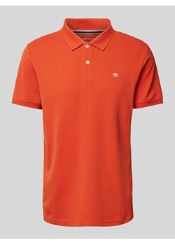 Koszulka polo w jednolitym kolorze z wyhaftowanym logo ze sklepu Peek&Cloppenburg  w kategorii T-shirty męskie - zdjęcie 171932806