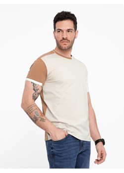 Męski t-shirt z elastanem z kolorowymi rękawami - brązowy V1 OM-TSCT-0176 ze sklepu ombre w kategorii T-shirty męskie - zdjęcie 171944816