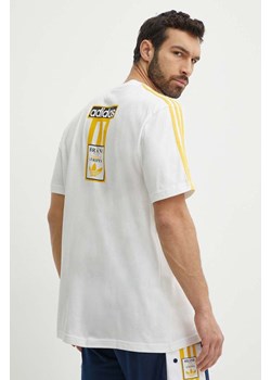 adidas Originals t-shirt bawełniany męski kolor biały z aplikacją IU2360 ze sklepu ANSWEAR.com w kategorii T-shirty męskie - zdjęcie 171951026