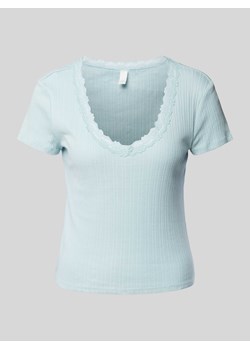 T-shirt z drobnym prążkowaniem ze sklepu Peek&Cloppenburg  w kategorii Bluzki damskie - zdjęcie 171953025