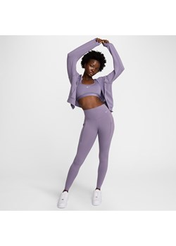 Damskie legginsy o pełnej długości z wysokim stanem i kieszeniami zapewniające średnie wsparcie Nike Universa - Fiolet ze sklepu Nike poland w kategorii Spodnie damskie - zdjęcie 171953065