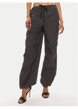 Juicy Couture Spodnie materiałowe Ayla JCWBJ24341 Czarny Oversize ze sklepu MODIVO w kategorii Spodnie damskie - zdjęcie 171953667