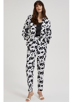 Garniturowe spodnie damskie w kant czarno-białe 4312, Kolor biało-czarny, Rozmiar XS, Moodo ze sklepu Primodo w kategorii Spodnie damskie - zdjęcie 171954637