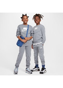 Dres dla dużych dzieci Nike Sportswear - Szary ze sklepu Nike poland w kategorii Dresy dziewczęce - zdjęcie 171954775