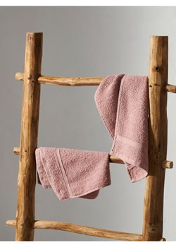 Sinsay - Ręcznik bawełniany - różowy ze sklepu Sinsay w kategorii Ręczniki - zdjęcie 171979957