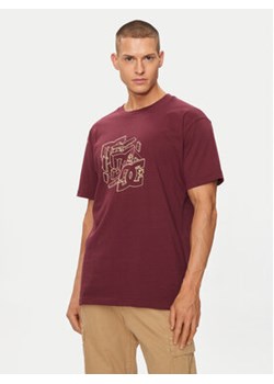 DC T-Shirt Rebuild Hss ADYZT05337 Bordowy Regular Fit ze sklepu MODIVO w kategorii T-shirty męskie - zdjęcie 171987127