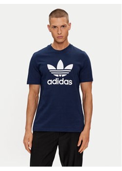 adidas T-Shirt Adicolor Classics Trefoil T-Shirt IA4814 Niebieski Regular Fit ze sklepu MODIVO w kategorii T-shirty męskie - zdjęcie 171991146