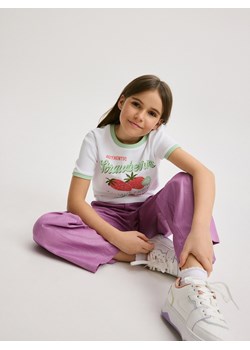 Reserved - T-shirt z nadrukiemm - biały ze sklepu Reserved w kategorii Bluzki dziewczęce - zdjęcie 171994078