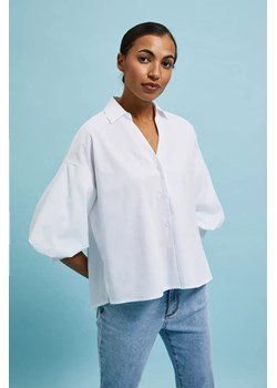 Koszula z bufiastymi rękawami biała ze sklepu Moodo.pl w kategorii Koszule damskie - zdjęcie 171999977