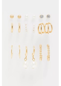 Zestaw ozdobnych kolczyków w kolorze złota ze sklepu Moodo.pl w kategorii Kolczyki - zdjęcie 172000057