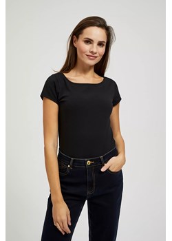 Gładka dopasowana bluzka z krótkimi rękawami czarna ze sklepu Moodo.pl w kategorii Bluzki damskie - zdjęcie 172000117